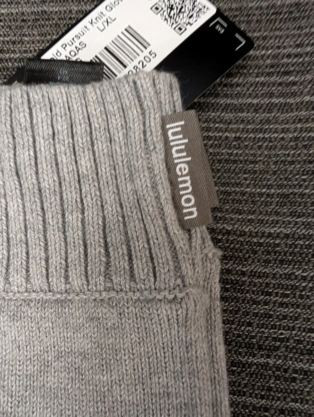 Lululemon Cold Pursuit Knit Gloves Gray Cashmere Blend Touchscreen L/XL NWT